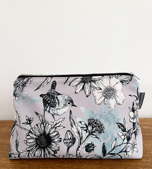 Nature Cosmetic & Wash Bag (amy@nest design)